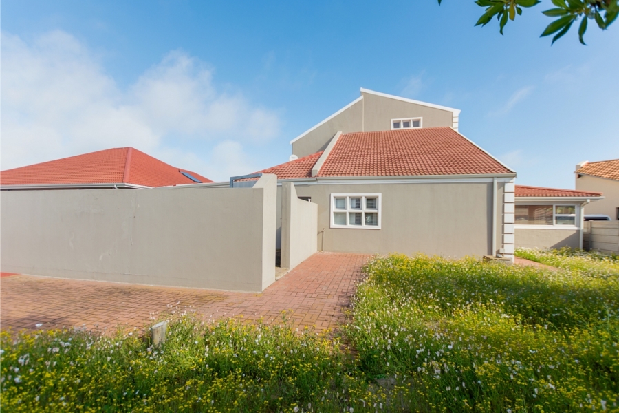 4 Bedroom Property for Sale in Port Owen Western Cape